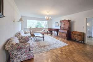 Komfortables Wohnen auf einer Ebene – Bungalow mit exklusiver Wellnessoase und Indoor-Pool – Die vollständige Adresse der Immobilie erhältst du vom Anbieter., 25554 Wilster – Vorschaubild 4