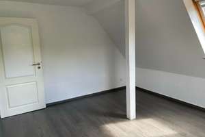 Charmantes Einfamilienhaus mit Einliegerwohnung, großer Garage und Garten – Die vollständige Adresse der Immobilie erhältst du vom Anbieter., 42859 Blumental, Remscheid – Vorschaubild 10