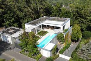 Spektakuläre Luxus-Villa mit parkartigem Garten, Outdoor-Pool und Blick ins Grüne – Die vollständige Adresse der Immobilie erhältst du vom Anbieter., 97082 Steinbachtal, Würzburg – Vorschaubild 3