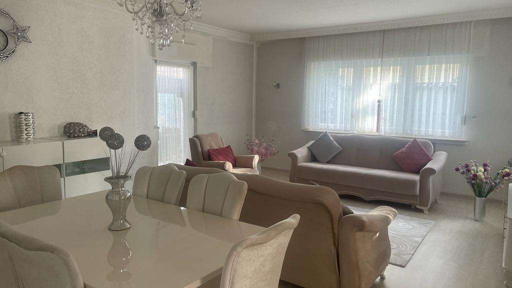 Immobilie in Rheinbach - FREIWERDEND! Großes Reihenendhaus in TOP-Lage von Rheinbach-Stadt! - Bild 6