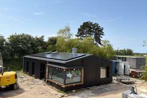 SELTENE GELEGENHEIT für Anleger / Betreiber! PREMIUM-RESORT -  3 DESIGNHÄUSERN  im Midcentury Stil. – Die vollständige Adresse der Immobilie erhältst du vom Anbieter., 23769 Fehmarn – Vorschaubild 1