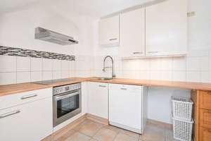 DIETZ: 3 Zimmer-Dachgeschosswohnung im Santo-Tirso-Ring von Groß-Umstadt! – Die vollständige Adresse der Immobilie erhältst du vom Anbieter., 64823 Groß-Umstadt – Vorschaubild 4