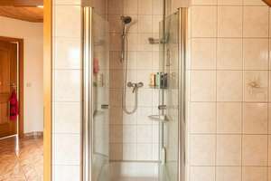 Charmantes Einfamilienhaus mit großem Grundstück und vielseitigen Nutzungsmöglichkeiten – Die vollständige Adresse der Immobilie erhältst du vom Anbieter., 96257 Redwitz an der Rodach – Vorschaubild 26