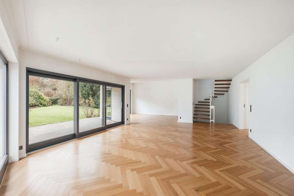 Immobilie in Gerlingen - Ein Zuhause mit Charakter – Architektenhaus mit Einliegerwohnung im Grünen - Bild 4