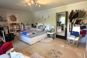 Helle Erdgeschosswohnung mit Wintergarten, großer Terrasse und wunderschönem Garten in München-Laim – Die vollständige Adresse der Immobilie erhältst du vom Anbieter., 80686 St. Ulrich, München – Vorschaubild 8