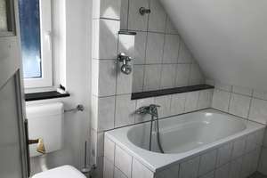 Dachgeschoßwohnung mit schönem Ausblick – Die vollständige Adresse der Immobilie erhältst du vom Anbieter., 42699 Ohligs/Aufderhöhe/Merscheid, Solingen – Vorschaubild 5