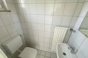 TOP LAGE LAUFAMHOLZ: IN 2022 UMFANGREICH MODERNISIERTES 5- ODER 6-ZIMMER-RMH MIT EINZELGARAGE – Die vollständige Adresse der Immobilie erhältst du vom Anbieter., 90482 Laufamholz, Nürnberg – Vorschaubild 11