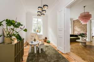 Altbau mit Seele – Stilvoll sanierte 5,5-Zimmer-Wohnung mit Eleganz und Raum für die ganze Familie! – Schustehrusstraße 28, 10585 Charlottenburg, Berlin – Vorschaubild 3