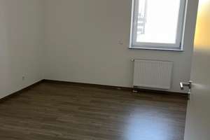 Helle, freundliche 2-Zimmer Wohnung mit Balkon im 1. OG in Kassel-Niederzwehren – Die vollständige Adresse der Immobilie erhältst du vom Anbieter., 34134 Niederzwehren, Kassel – Vorschaubild 2