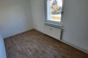 Einfach mal im Grünen abschalten - EG Wohnung mit 3 Zimmern & EBK – Sudetenweg 1, 38448 Vorsfelde, Wolfsburg – Vorschaubild 6