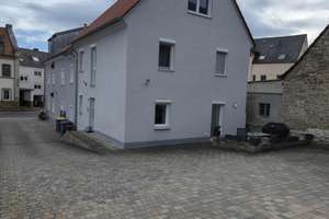 Kernsaniertes Mehrfamilienhaus (KfW 70) – Die vollständige Adresse der Immobilie erhältst du vom Anbieter., 97222 Rimpar – Vorschaubild 1