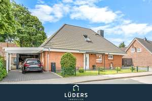 Saniertes Haus in zentraler Lage mit Wintergarten in Leck
