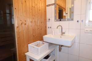 WOHNEN UNTER REET! HAUS MIT ERDWÄRME & KAMIN & SAUNA & MÖBLIERT! WOMO-STELLPLATZ MÖGLICH! – Ostvorpommern (Kreis) – Vorschaubild 24