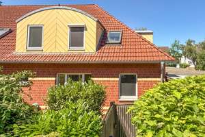 Charaktervolles Haus mit Teilkeller, Spitzboden und geschütztem Außenbereich! – Die vollständige Adresse der Immobilie erhältst du vom Anbieter., 30659 Bothfeld, Hannover – Vorschaubild 6