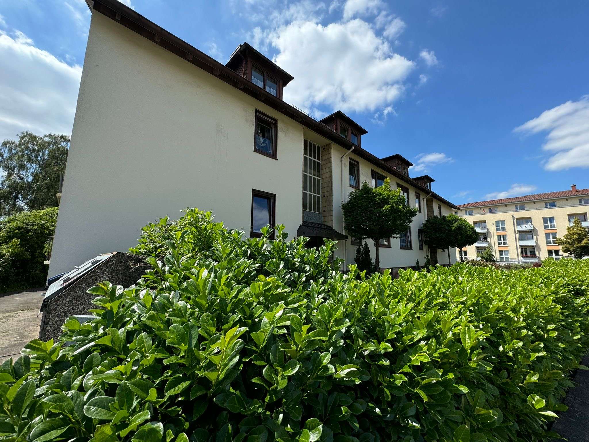 Lichtdurchflutete 3-Zimmer-Wohnung in ruhiger Lage mit guter Anbindung, Hamburg – Bild 2