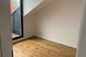 Neuwertige 2,5-Raum-Wohnung mit Balkon und Einbauküche in München Schwabing (Olympiapark) – Die vollständige Adresse der Immobilie erhältst du vom Anbieter., 80809 Am Luitpoldpark, München – Vorschaubild 23