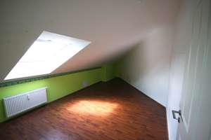 4- Zi Maisonette Wohnung in ruhiger Lage mit Balkon und Stellplatz / WBS ERFORDERLICH !! – Cuxhavenerstr. 9, 42279 Oberbarmen, Wuppertal – Vorschaubild 8