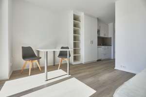 Für SchülerInnen, StudentInnen und Auszubildende - möbliertes Apartment mit Balkon – Firnhaberstr. 12a, 86159 Hochfeld, Augsburg – Vorschaubild 2