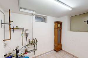 Ein Haus zum Ankommen – Gemütliches Einfamilienhaus in ruhiger Lage von Ettlingen-Spessart – Die vollständige Adresse der Immobilie erhältst du vom Anbieter., 76275 Ettlingen – Vorschaubild 44