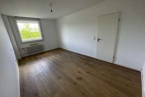 Hochwertig sanierte 3-Zimmer-Wohnung mit zwei Balkonen, Aufzug und Garagenstellplatz in Essen – 45133 Stadtwald, Essen – Vorschaubild 9