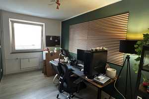 Helle 3,5 Zi. Wohnung, 70qm, EBK, Balkon, in Wolfsburg-Detmerode zu vermieten – Theodor-Heuss-Str. 27, 38444 Wolfsburg – Vorschaubild 7