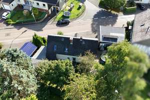 Gemütliches Einfamilienhaus mit Doppelgarage, Teich und Gartenloggia in Weitefeld! – Die vollständige Adresse der Immobilie erhältst du vom Anbieter., 57586 Weitefeld – Vorschaubild 9