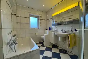 Provisionsfrei, Toller 5-Zimmer-Bungalow mit gehobener Innenausstattung in Untermeitingen – Cymbernstraße 5, 86836 Augsburg (Kreis) – Vorschaubild 21