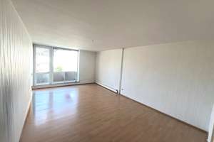 2 Zimmer-Wohnung (auch WG geeignet)