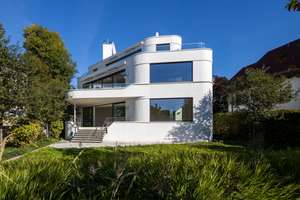 Exklusive Residence mit großzügiger Tiefgarage in bester Halbhöhenlage – Die vollständige Adresse der Immobilie erhältst du vom Anbieter., 70193 Hölderlinplatz, Stuttgart – Vorschaubild 3