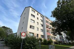 Helle 4-Zi. mit großem Balkon & Laminat in ruhiger Lage!  – Würzburger Straße 36 B, 9130 Sonnenberg, Chemnitz – Vorschaubild 4