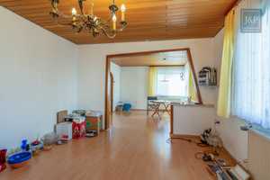 Südausrichtung, großer Garten und viel Platz: Sanierungsbedürftiges Einfamilienhaus in ruhiger Lage! – Mainz – Vorschaubild 9