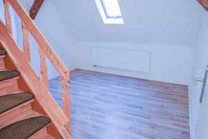 Zweifamilienhaus mit Potenzial – zentrale Lage & Scheune inklusive – Ludwigsburg (Kreis) – Vorschaubild 3