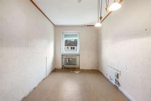 Solide 3-ZKB-Wohnung in einem modernisiertem Mehrfamilienhaus in Bremen-Woltmershausen – Die vollständige Adresse der Immobilie erhältst du vom Anbieter., 28197 Woltmershausen (Ortsteil), Bremen – Vorschaubild 8