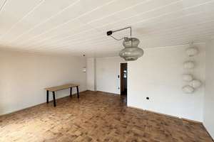 5-ZIMMER-REIHENMITTELHAUS MIT GARAGE UND KLEINEM GARTEN IN RUHIGER LAGE VON ALTDORF – Die vollständige Adresse der Immobilie erhältst du vom Anbieter., 90518 Altdorf bei Nürnberg – Vorschaubild 4