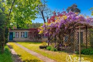 Exklusive Toplage: ca. 1.220m² großes Grundstück mit Bungalow, Garage & Werkstatt–provisionsfrei! – Die vollständige Adresse der Immobilie erhältst du vom Anbieter., 14532 Stahnsdorf – Vorschaubild 2