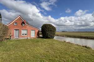 * Ausblick in die Natur  * helle Räume * direkt am Wasser * Rheiderland * 2 Terrassen * möbliert * – Leer (Kreis) – Vorschaubild 3
