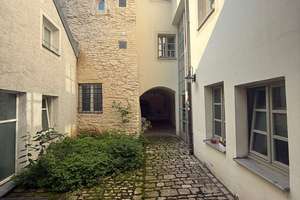 Schönes Altstadtobjekt - 2-Zimmer Wohnung in Regensburg – Die vollständige Adresse der Immobilie erhältst du vom Anbieter., 93047 Innenstadt, Regensburg – Vorschaubild 12