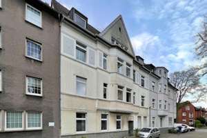  8 Parteien Mehrfamilienhaus mit Balkonen - in einer Stichstraße gelegen! – Die vollständige Adresse der Immobilie erhältst du vom Anbieter., 45886 Ückendorf, Gelsenkirchen – Vorschaubild 2