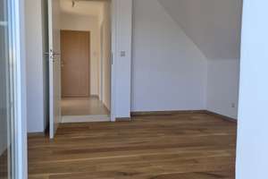 Clevere Investition – oder charmantes Zuhause – Die vollständige Adresse der Immobilie erhältst du vom Anbieter., 93057 Konradsiedlung-Wutzlhofen, Regensburg – Vorschaubild 9