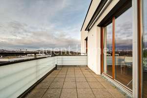 MÖBLIERT - SCHLICHT UND MODERN - Exklusive Wohnung mit Balkon – Die vollständige Adresse der Immobilie erhältst du vom Anbieter., 70190 Berg, Stuttgart – Vorschaubild 25