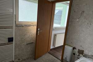 Modernisierungsbedürftiges Ein- bis Zweifamilienhaus mit Weinbergblick – 65346 Eltville am Rhein – Vorschaubild 25
