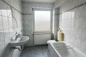 Helle 3-Zimmer-Wohnung mit Gestaltungsspielraum (ANFRAGEN NUR ÜBER KONTAKTANZEIGE, BITTE!) – Polsumer Str. 87, 45896 Hassel, Gelsenkirchen – Vorschaubild 5