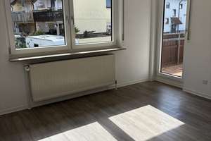 Wohnen mit Charakter: Modernisierte, lichtdurchflutete Vier-Zimmer-Wohnung in Altdorf – Jusistraße 4, 72655 Altdorf – Vorschaubild 12