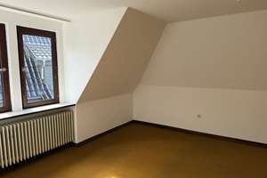 Klassisches Walmdach-Einfamilienhaus mit sonnigem Grundstück in Lurup – Die vollständige Adresse der Immobilie erhältst du vom Anbieter., 22549 Lurup, Hamburg – Vorschaubild 14