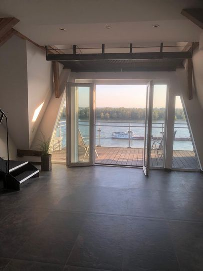 https://pictures.immobilienscout24.de/listings/9d0aec8f-3565-4f25-b5db-b85321b72286-1876745580.jpg/ORIG/resize/540x540%3E/format/jpg/quality/80