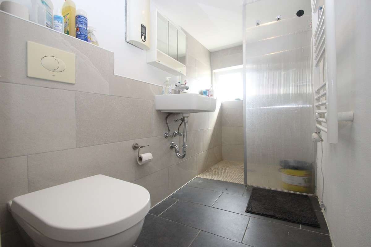 Immobilie in Königswinter - Wohnhaus mit 3 Mieteinheiten zentral in Königswinter-Thomasberg! - Bild 19