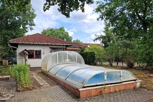 Gepflegter Bungalow mit beheizbarem Pool und Garten in Zeesen – Friedensstraße 71 a, 15711 Dahme-Spreewald (Kreis) – Vorschaubild 4