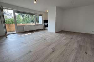 TOP RENOVIERTE 1-ZIMMER-WOHNUNG MIT NEUER EBK, BALKON & PKW-STELLPLATZ