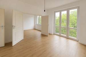 Endlich SÜDSTADT !! Helle Drei-Zimmer-Wohnung am Volksgarten