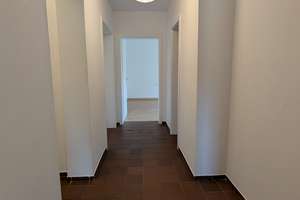 Schöne 4½-Zimmer-Wohnung, Hartmannshofen Villenkolonie, mit EBK und 2 Balkonen – Schmid-Ballauf-Weg 3, 80997 Allach, München – Vorschaubild 13